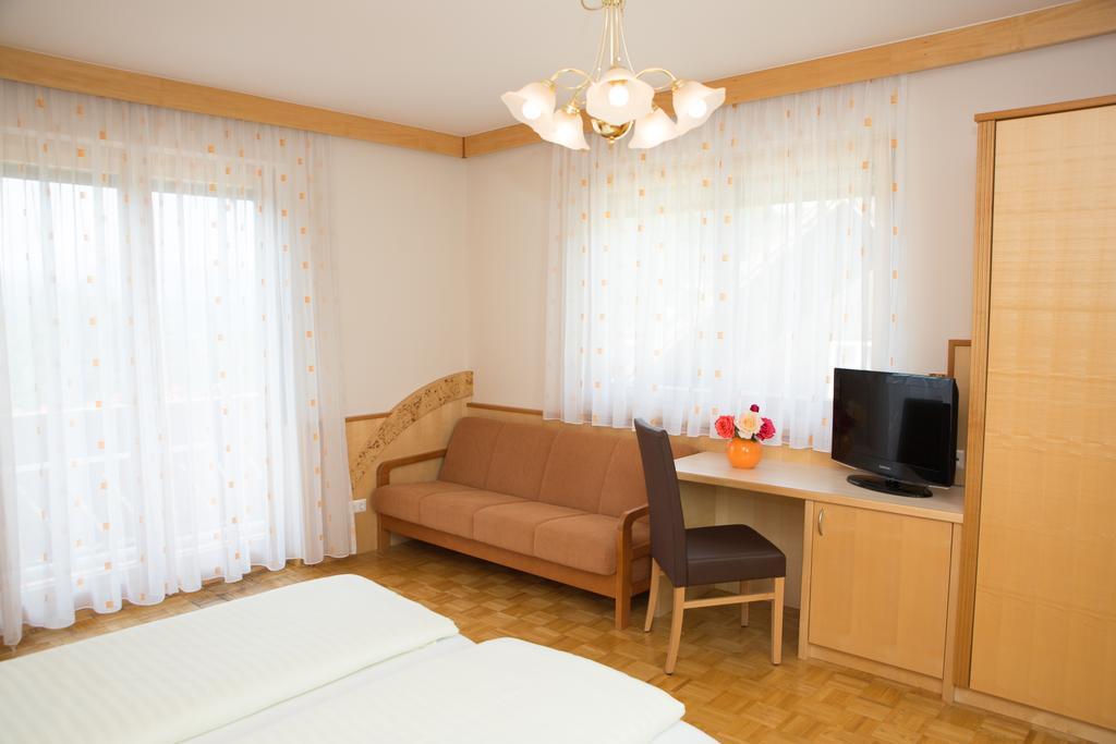 Hotel Restaurant Thadeushof 3*
